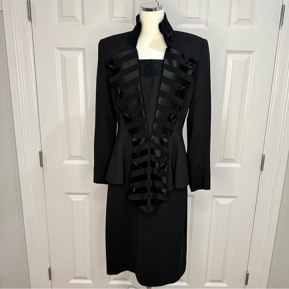 AV Vilento Vintage Black Tuxedo Satin Trim Evening Peplum 2-Piece Suit Size 12